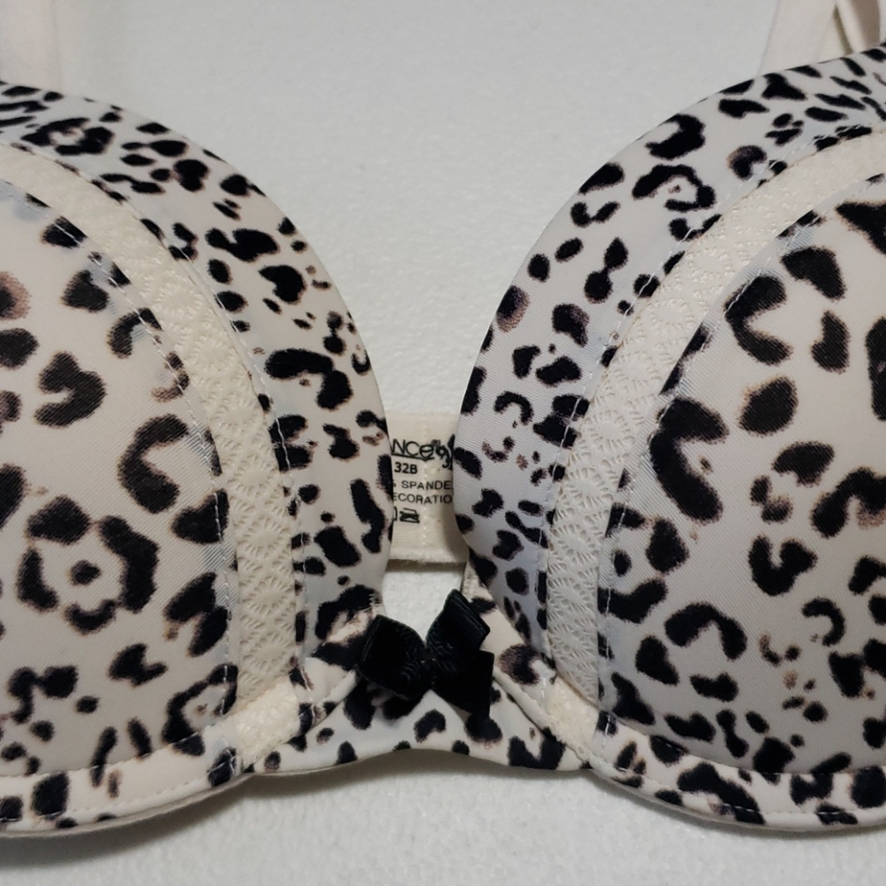 NWOT Lily Of France bra - Picture 2 of 4